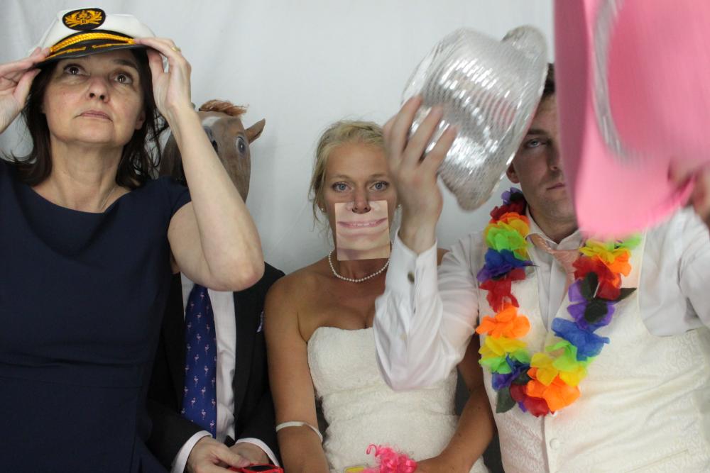 Laura & Oliver | View more photos from the event at gallery.myphotoboothexperience.co.uk/u/MyPhotoBoothExperienceLtd/Laura-Oliver